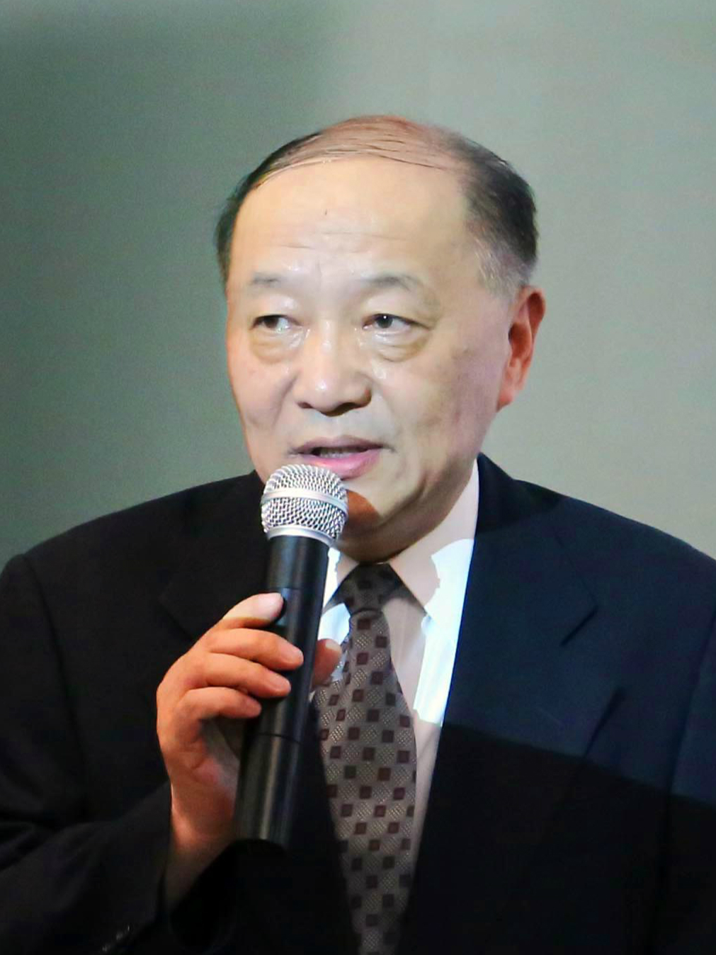 胡卫平